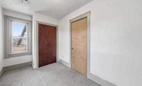 7107 Hague Avenue Cleveland OH 44102