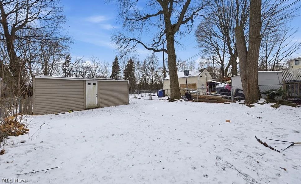 7107 Hague Avenue Cleveland OH 44102