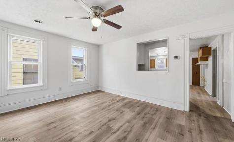 7107 Hague Avenue Cleveland OH 44102
