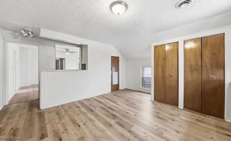 7107 Hague Avenue Cleveland OH 44102