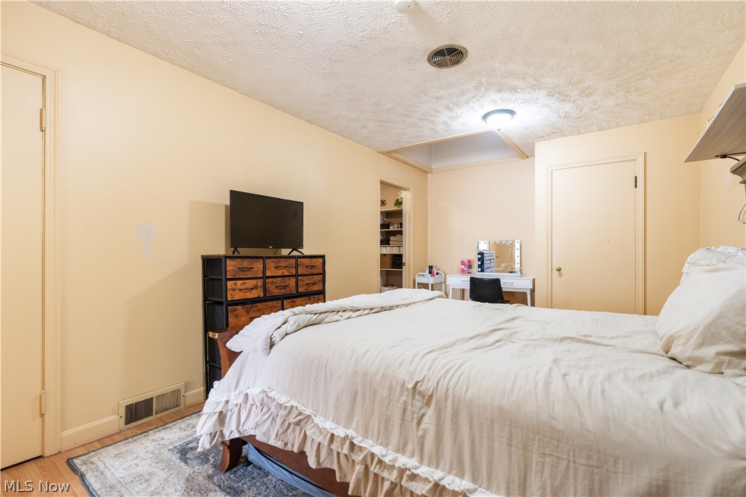 105/107/109 E Ohio Avenue Sebring OH 44672