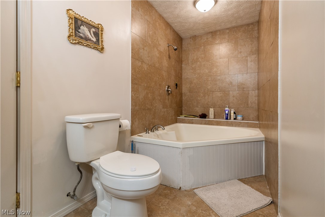 105/107/109 E Ohio Avenue Sebring OH 44672