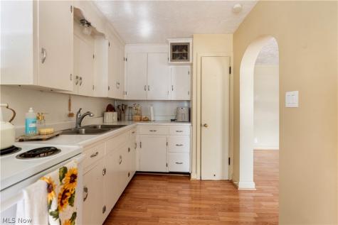105/107/109 E Ohio Avenue Sebring OH 44672