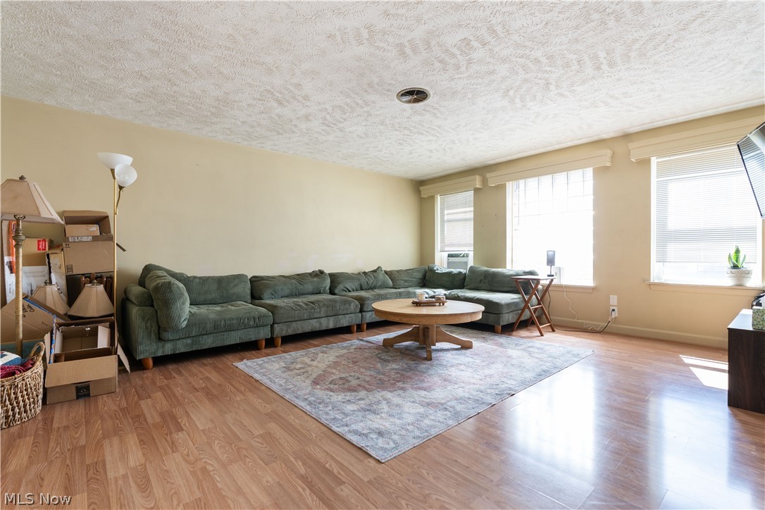 105/107/109 E Ohio Avenue Sebring OH 44672