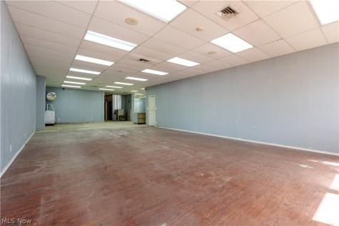 105/107/109 E Ohio Avenue Sebring OH 44672