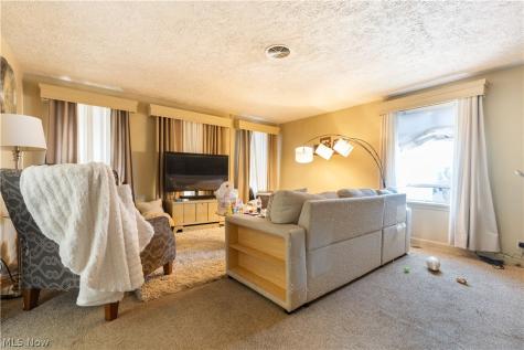 105/107/109 E Ohio Avenue Sebring OH 44672