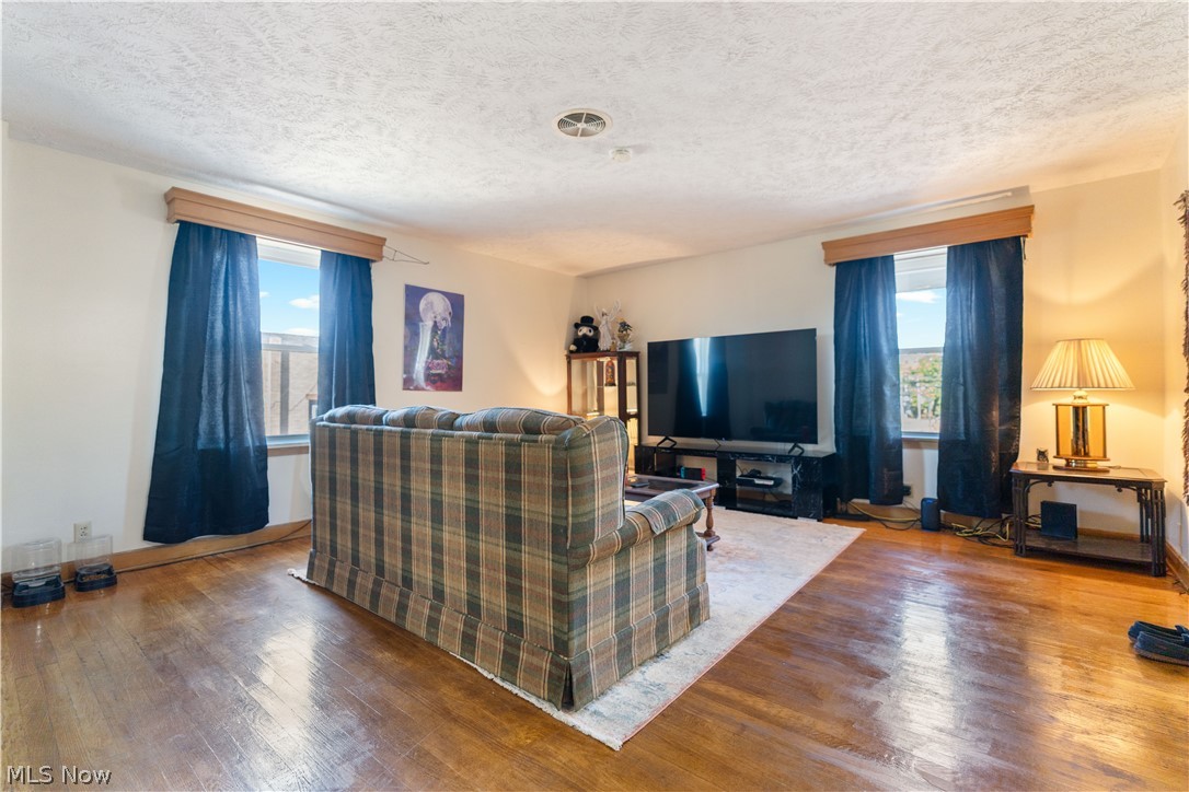 105/107/109 E Ohio Avenue Sebring OH 44672
