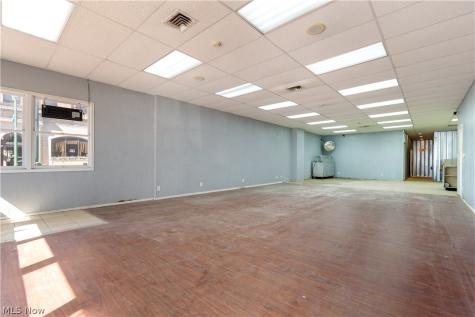 105/107/109 E Ohio Avenue Sebring OH 44672