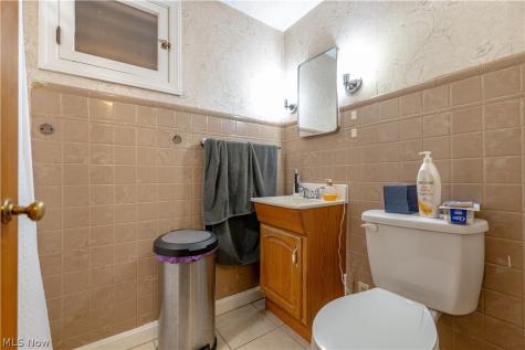 105/107/109 E Ohio Avenue Sebring OH 44672
