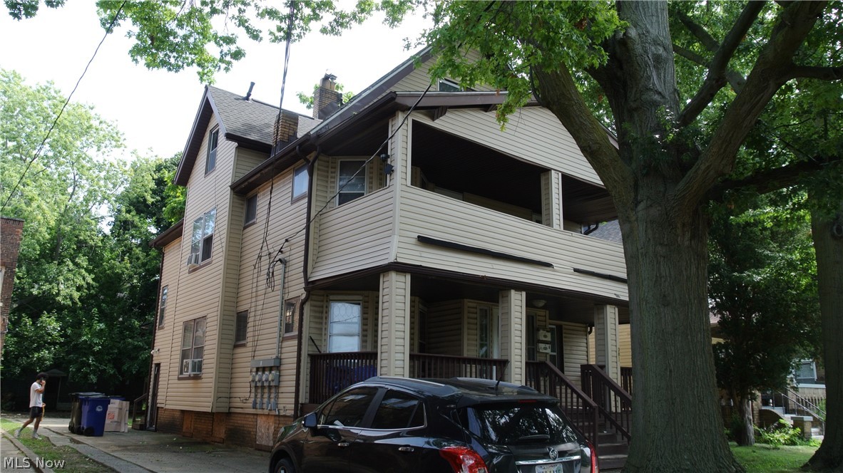 381 E 152nd Street Cleveland OH 44110