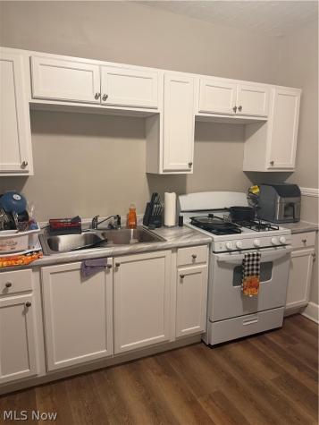 381 E 152nd Street Cleveland OH 44110