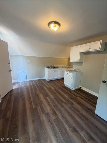381 E 152nd Street Cleveland OH 44110