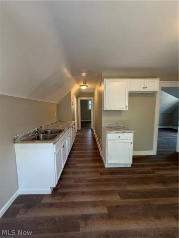 381 E 152nd Street Cleveland OH 44110
