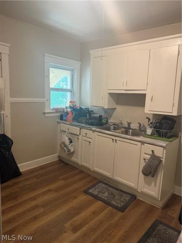 381 E 152nd Street Cleveland OH 44110