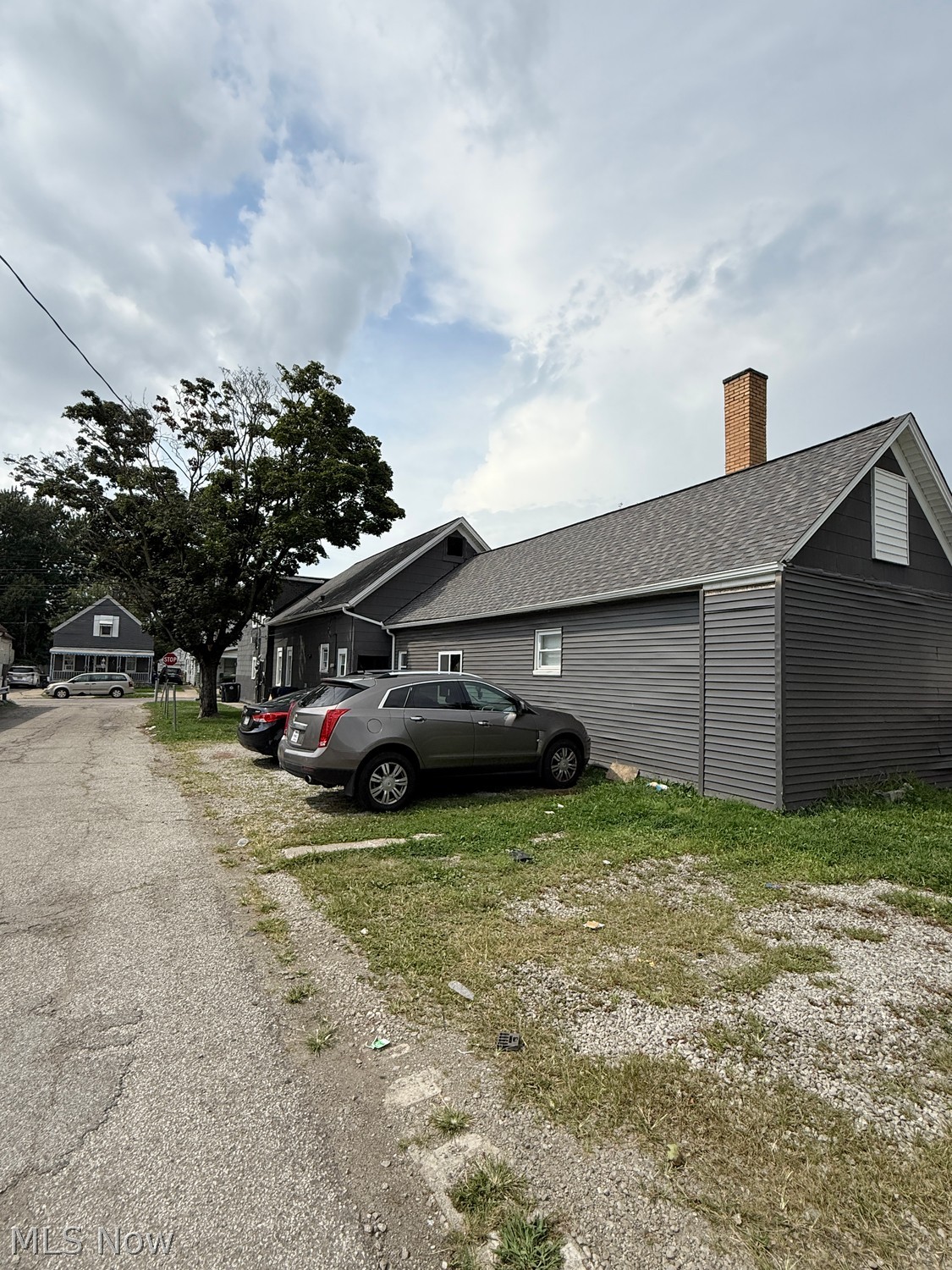 3233 W 56th Street W Cleveland OH 44102