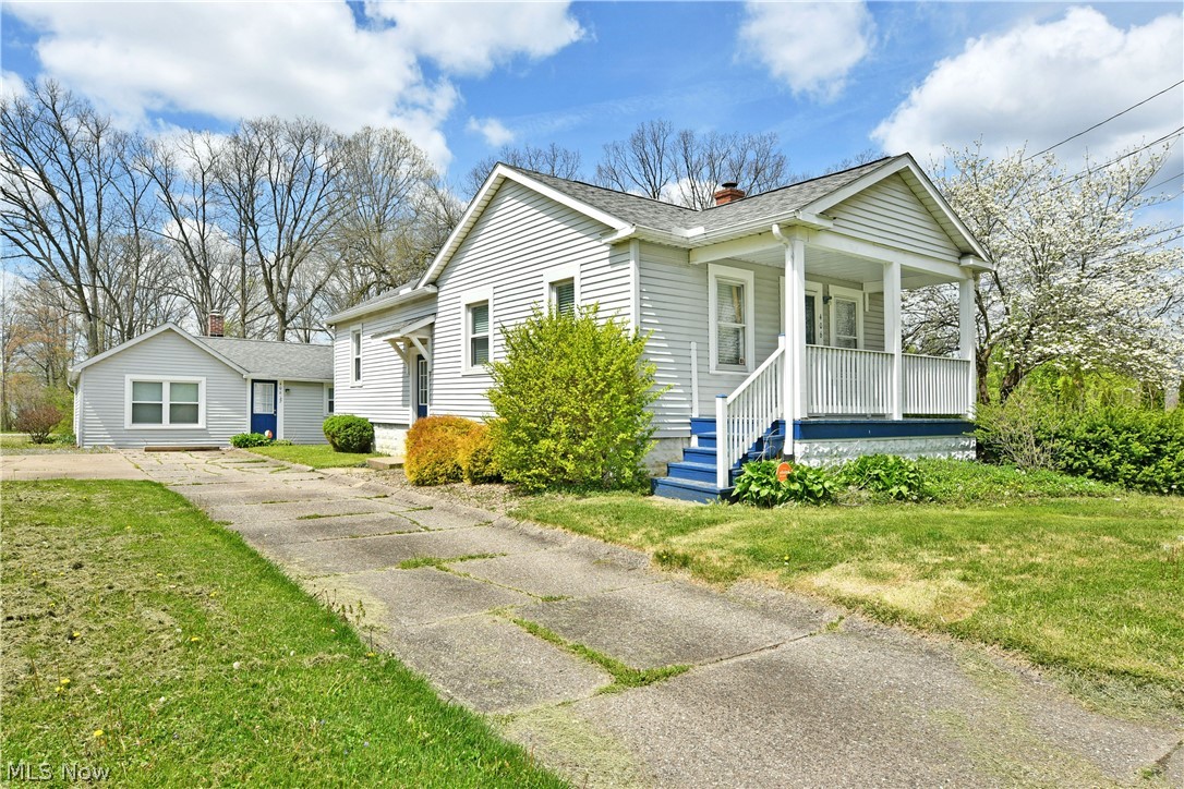 406 Mcdonald Avenue Mcdonald OH 44437