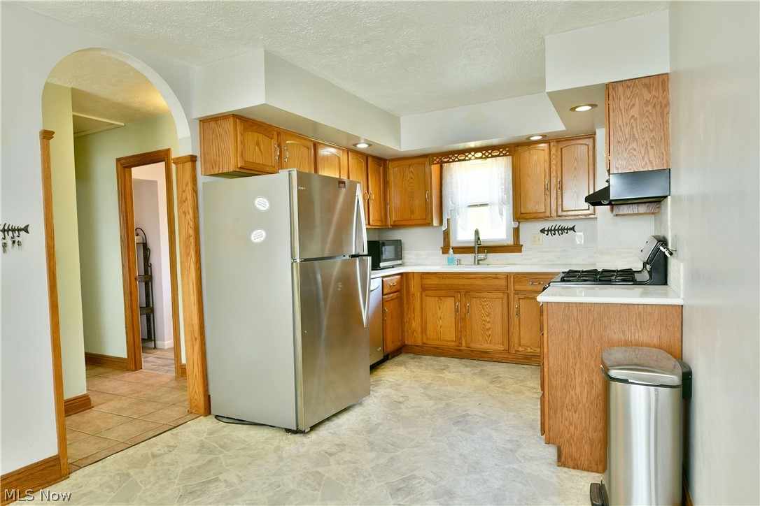 406 Mcdonald Avenue Mcdonald OH 44437