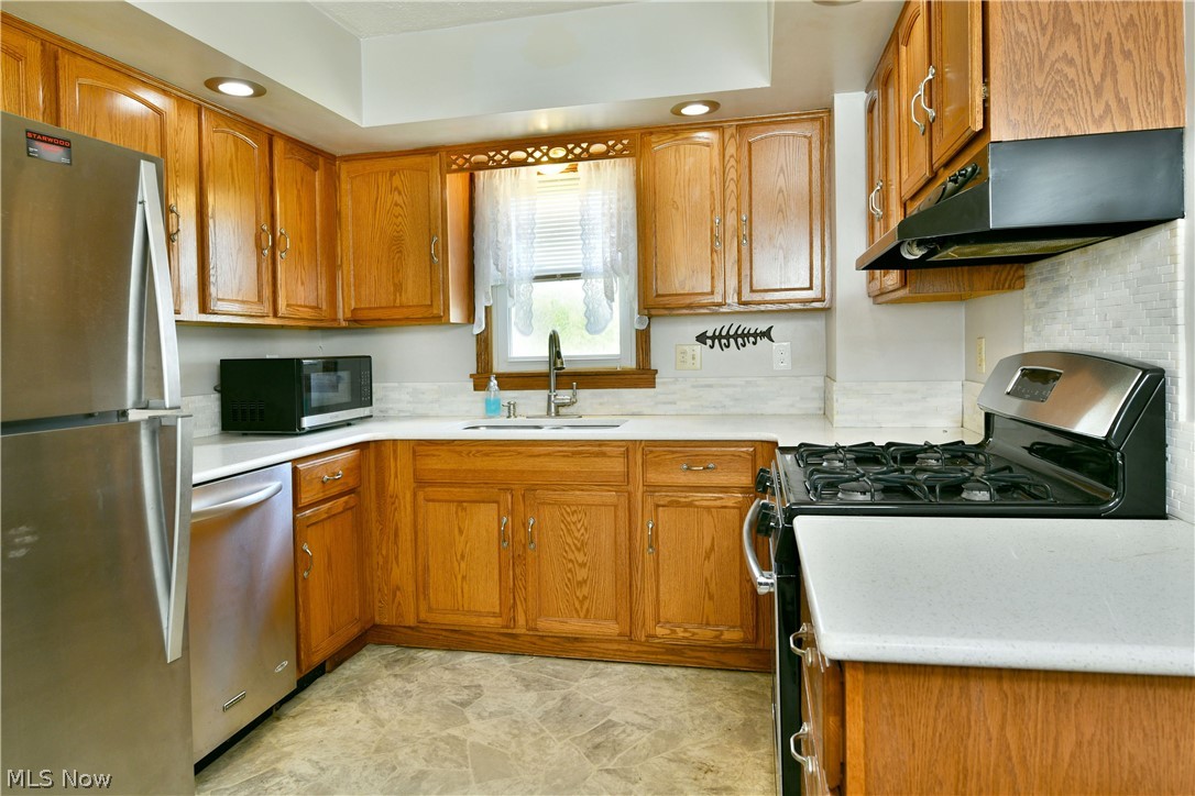 406 Mcdonald Avenue Mcdonald OH 44437