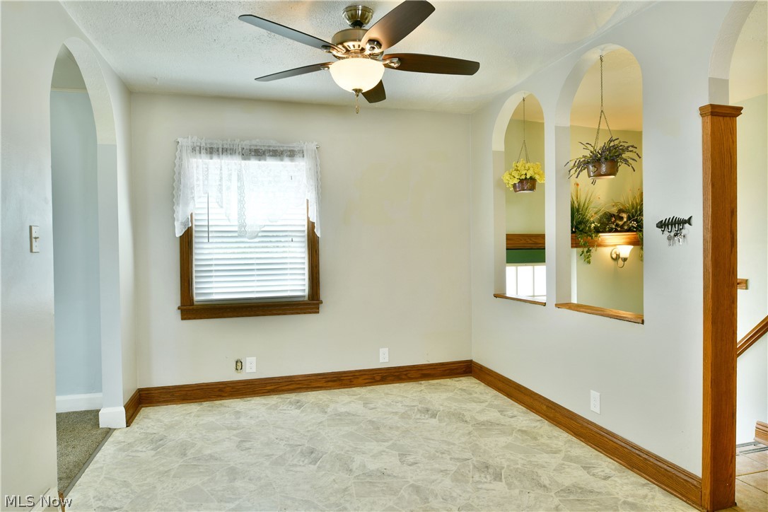 406 Mcdonald Avenue Mcdonald OH 44437
