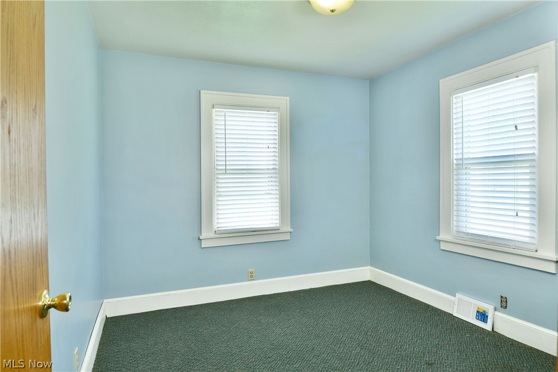 406 Mcdonald Avenue Mcdonald OH 44437