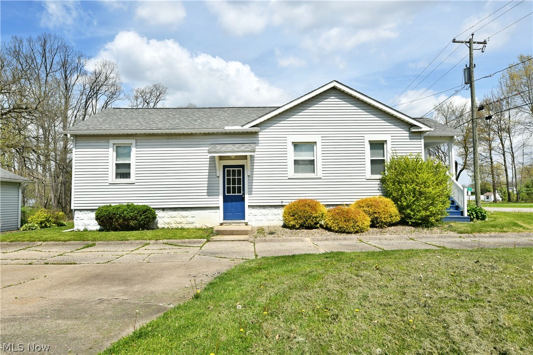 406 Mcdonald Avenue Mcdonald OH 44437