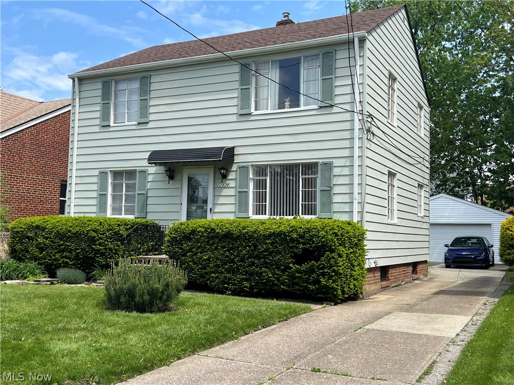 2119 Warren Road Lakewood OH 44107