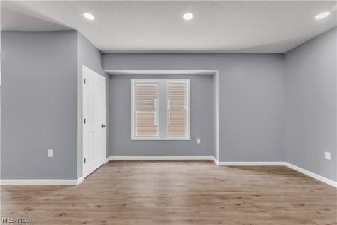 3925 Riverside Avenue Cleveland OH 44109