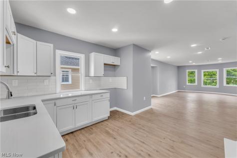 3925 Riverside Avenue Cleveland OH 44109