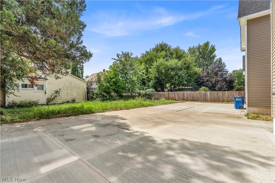 3925 Riverside Avenue Cleveland OH 44109
