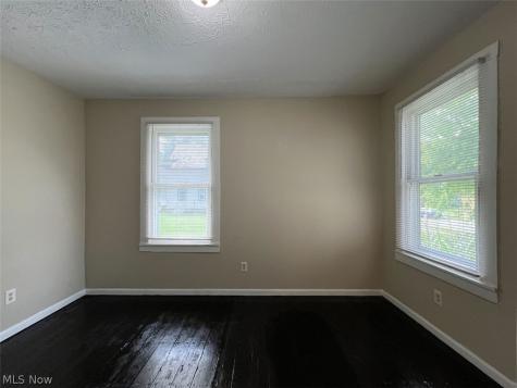224 6th Street Elyria OH 44035