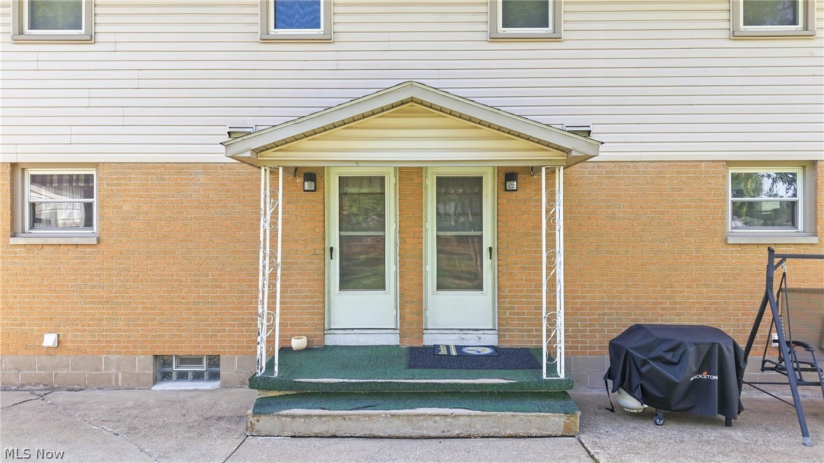 547 Gladys Street Hubbard OH 44425