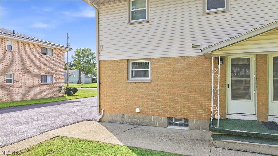 547 Gladys Street Hubbard OH 44425