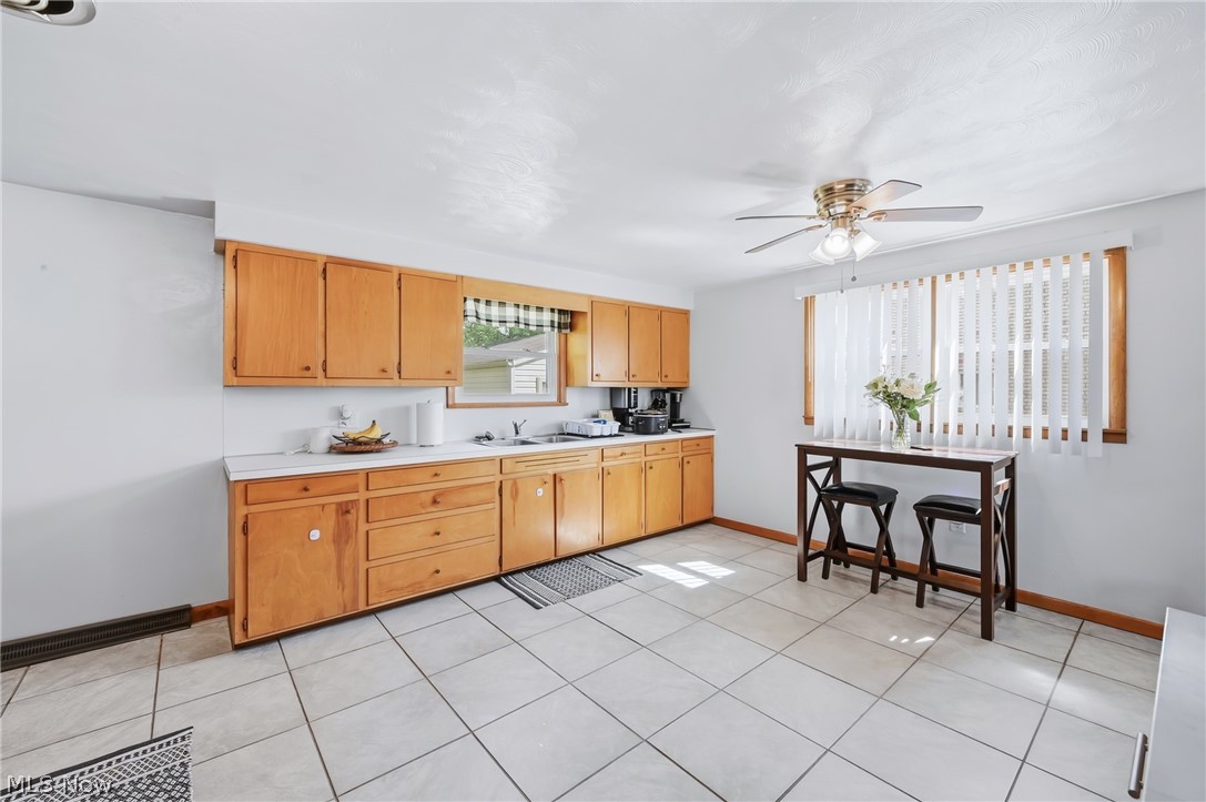 547 Gladys Street Hubbard OH 44425
