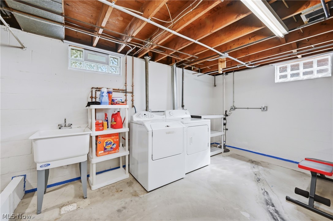 547 Gladys Street Hubbard OH 44425