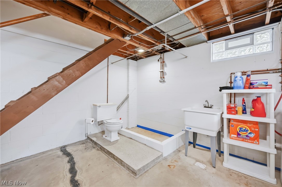 547 Gladys Street Hubbard OH 44425