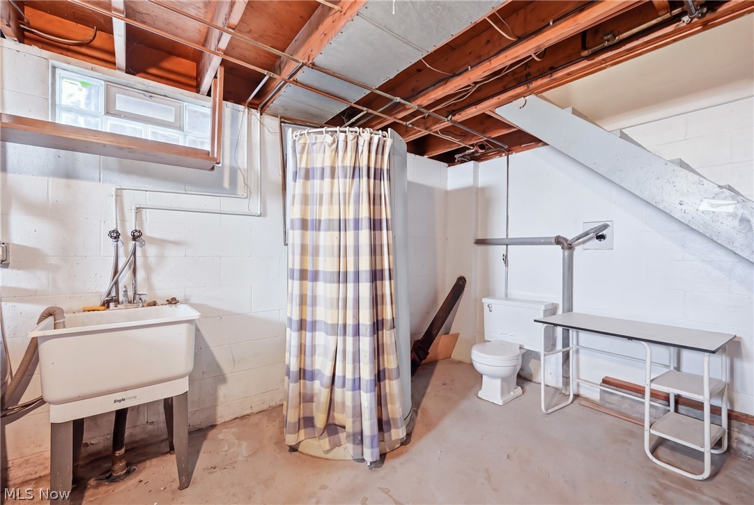 547 Gladys Street Hubbard OH 44425