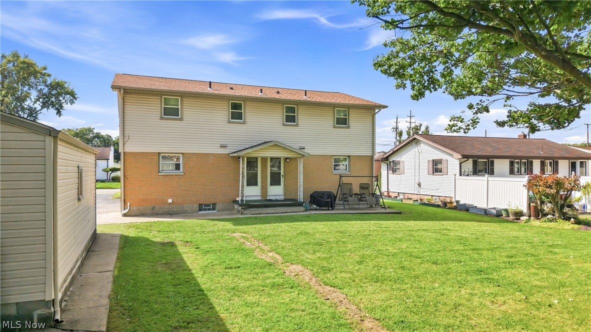 547 Gladys Street Hubbard OH 44425