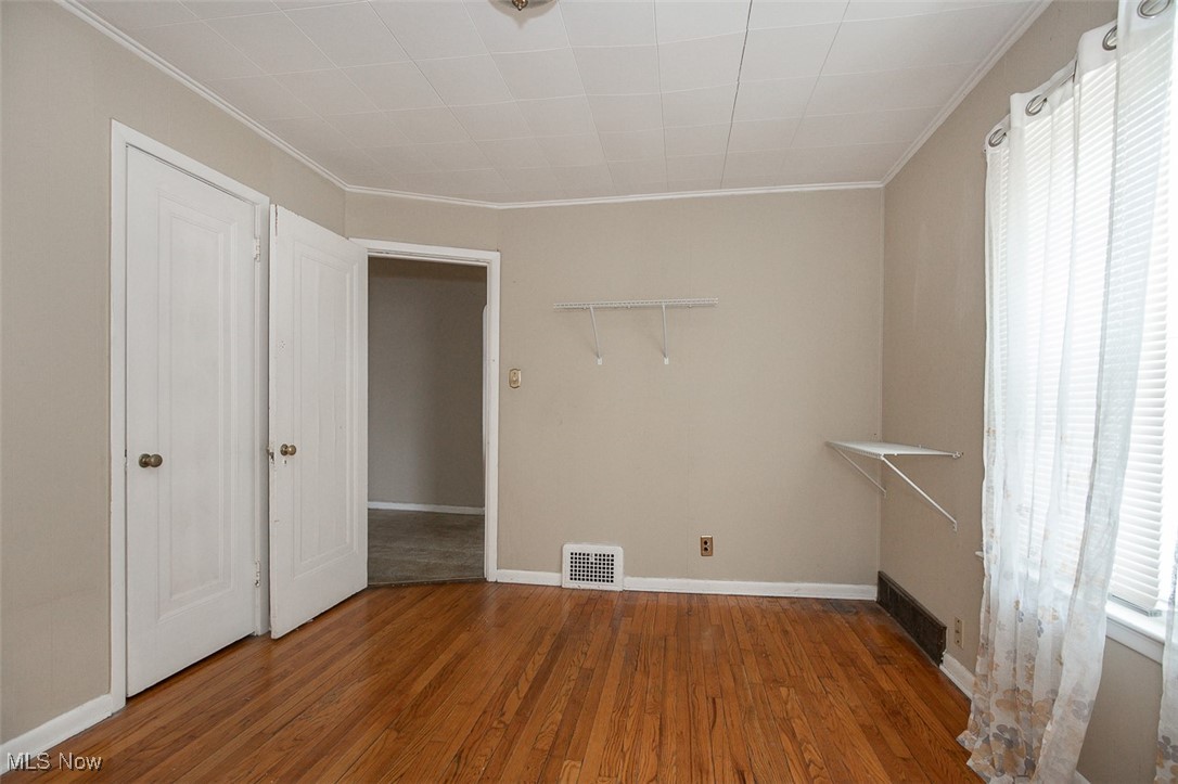 1526 Eddington Road East Cleveland OH 44118