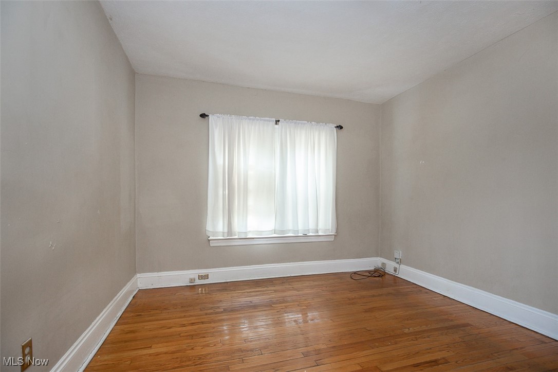 1526 Eddington Road East Cleveland OH 44118