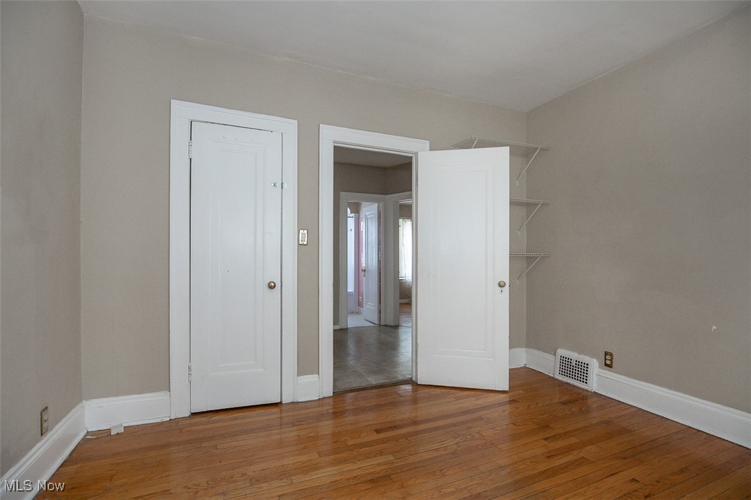 1526 Eddington Road East Cleveland OH 44118