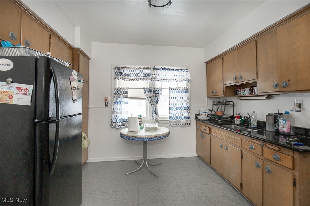 1526 Eddington Road East Cleveland OH 44118