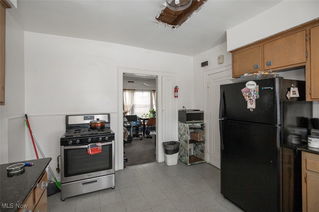 1526 Eddington Road East Cleveland OH 44118