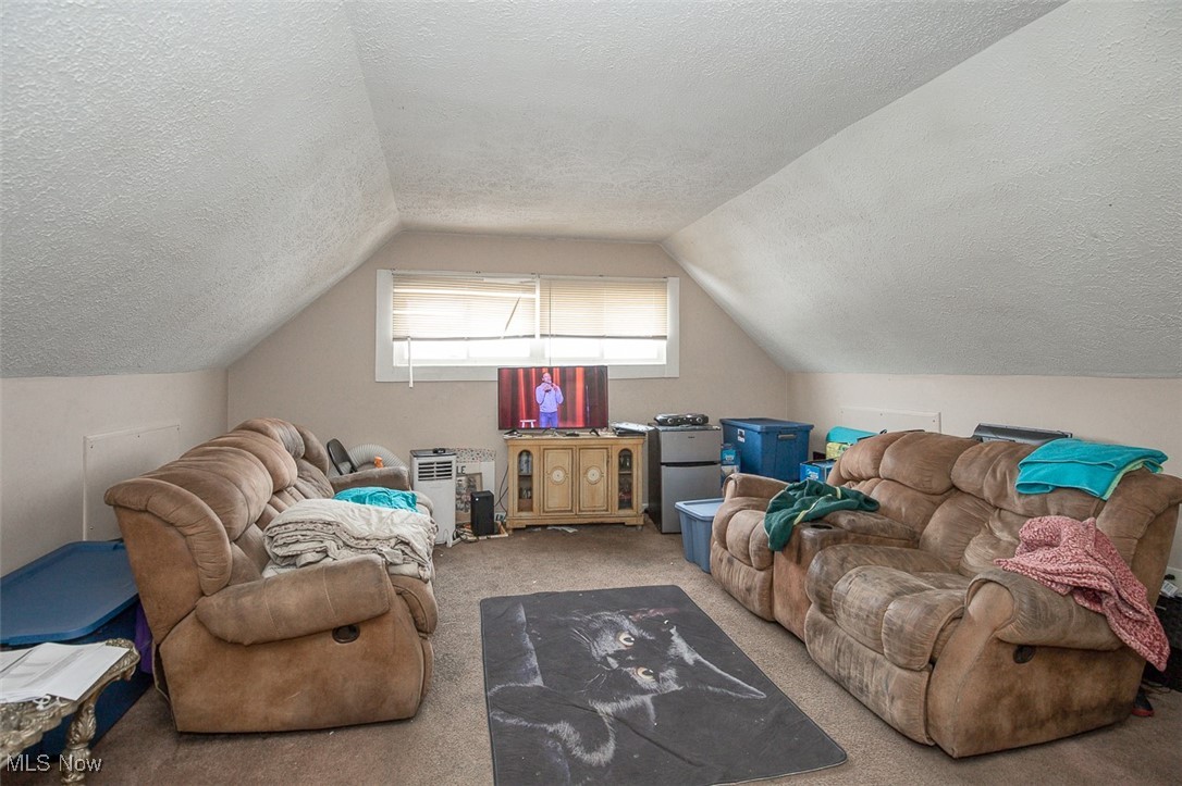 1526 Eddington Road East Cleveland OH 44118