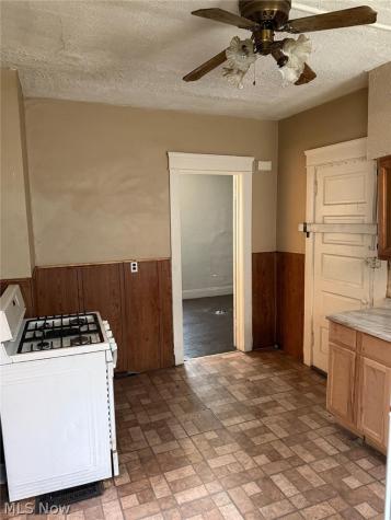 13709 Earlwood Road Cleveland OH 44110