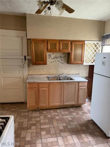 13709 Earlwood Road Cleveland OH 44110