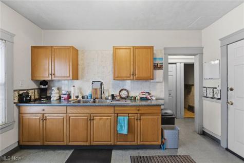 3673 W 48th Street Cleveland OH 44102