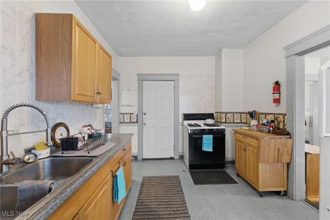 3673 W 48th Street Cleveland OH 44102