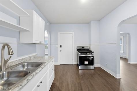 3673 W 48th Street Cleveland OH 44102