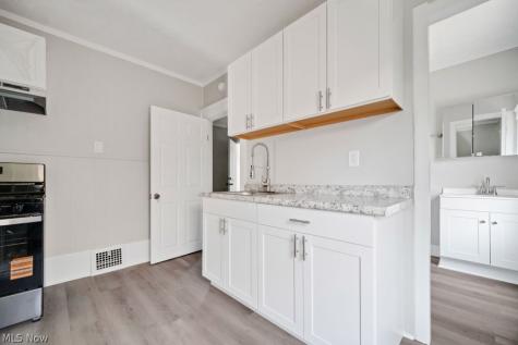 2023 Robin Street Lakewood OH 44107