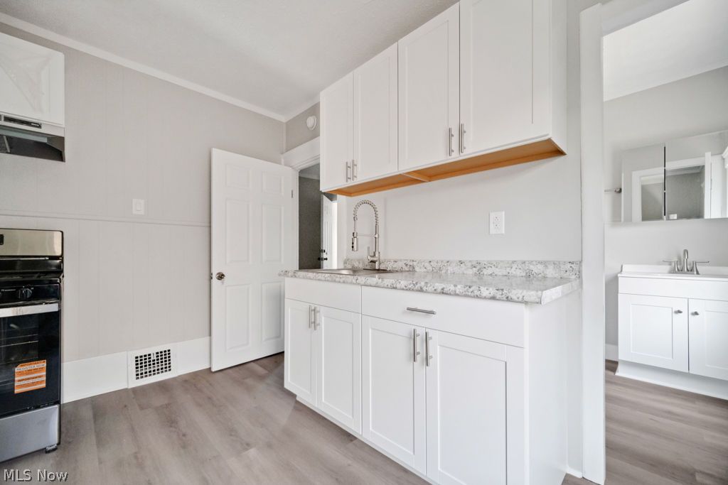 2023 Robin Street Lakewood OH 44107